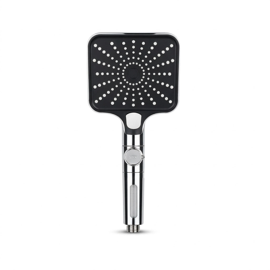 Pommeau de douche argent carré avec bouton stop eau vu de face sur fond blanc