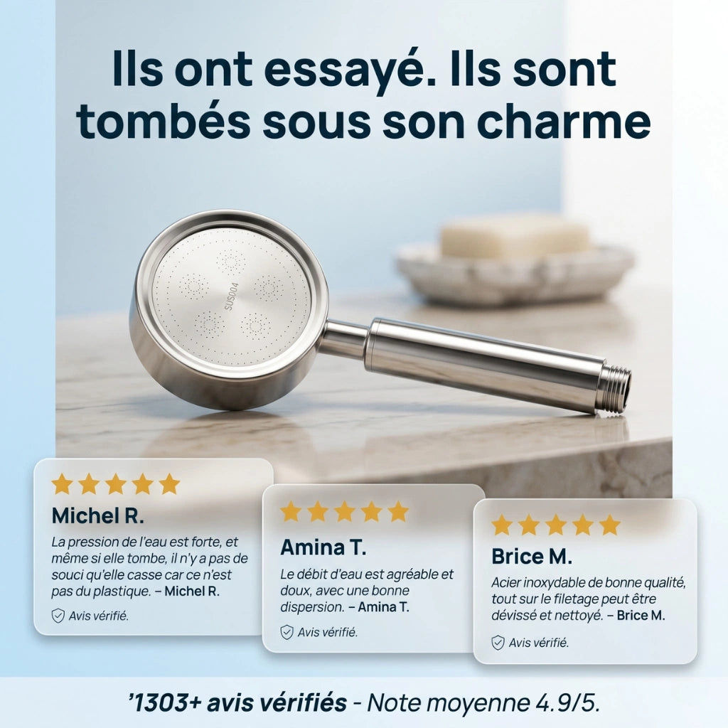 Pommeau de douche haute pression en acier inoxydable - vue rapprochée sur fond blanc