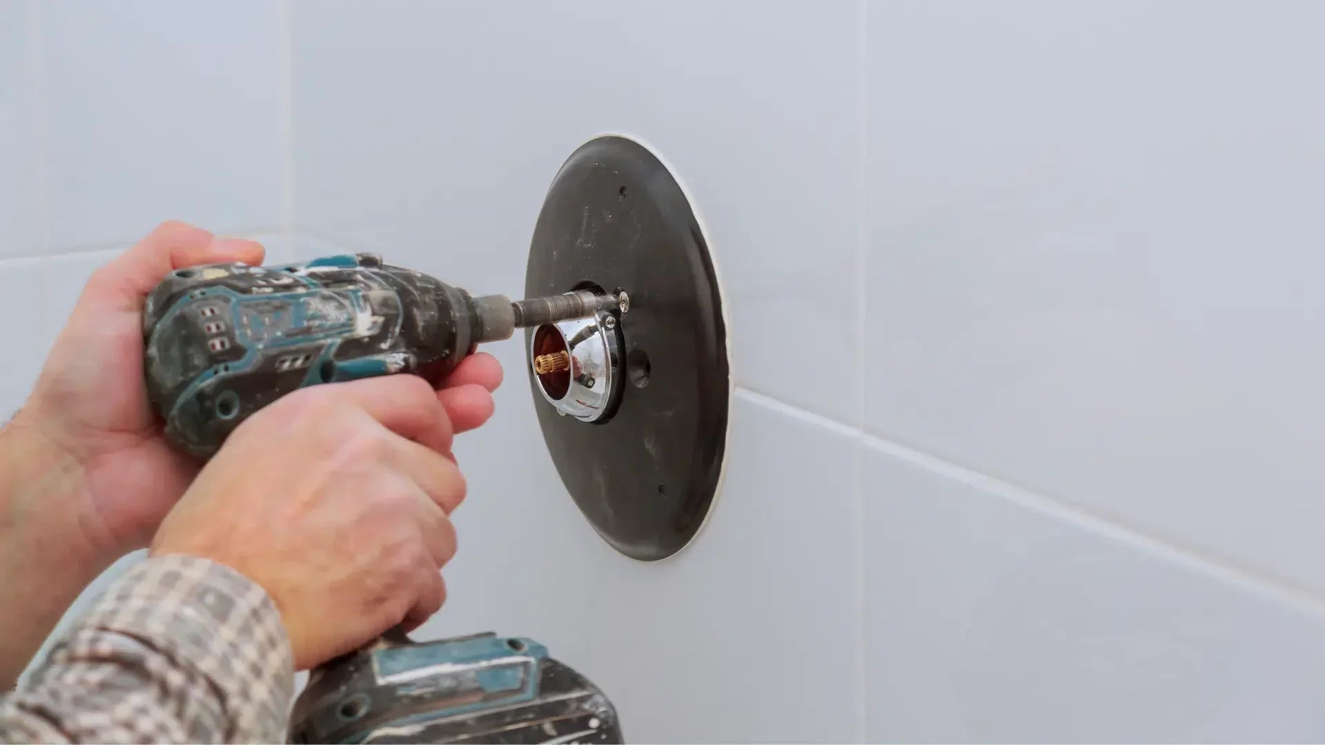 Mitigeur de douche : thermostatique ou mélangeur, lequel choisir ?