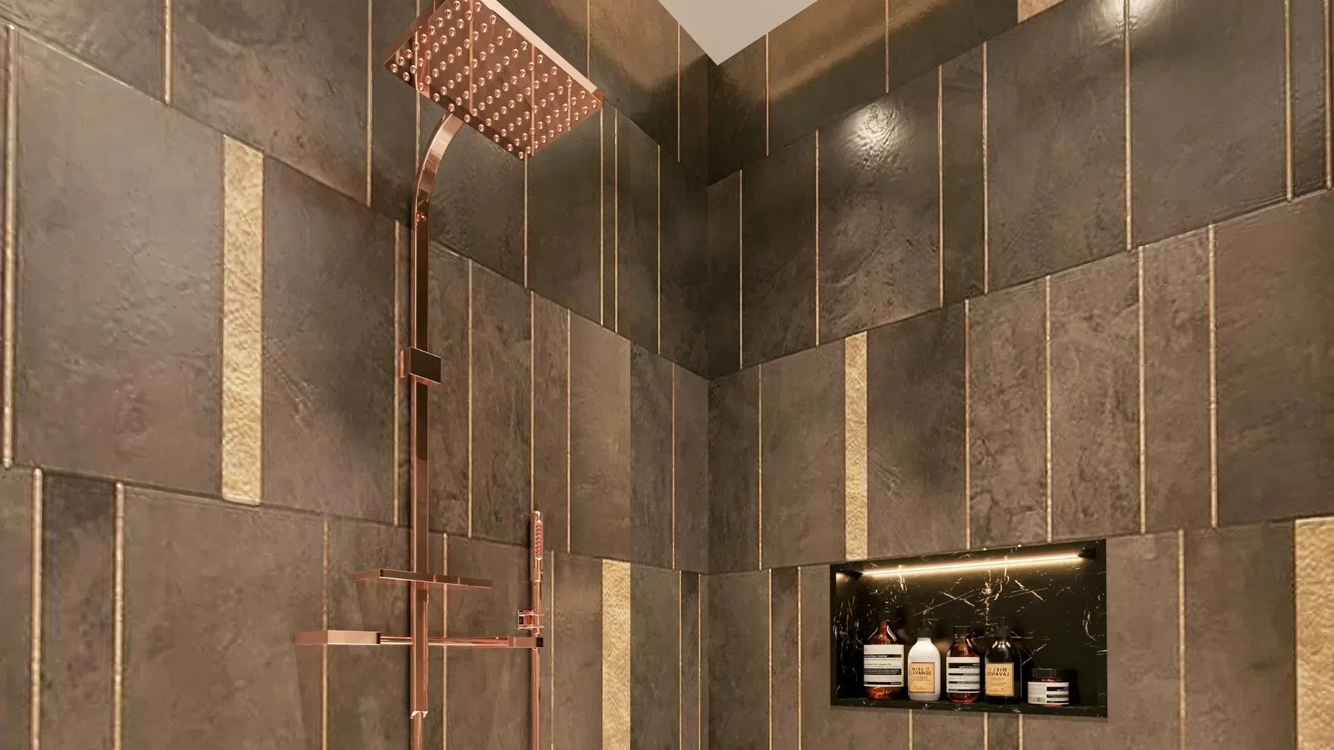 Comment entretenir un pommeau de douche doré sans abîmer la finition ?