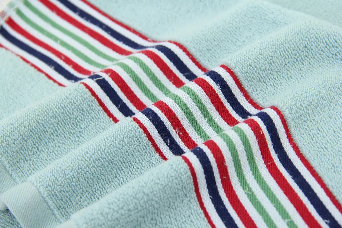 Serviettes de bain rayées