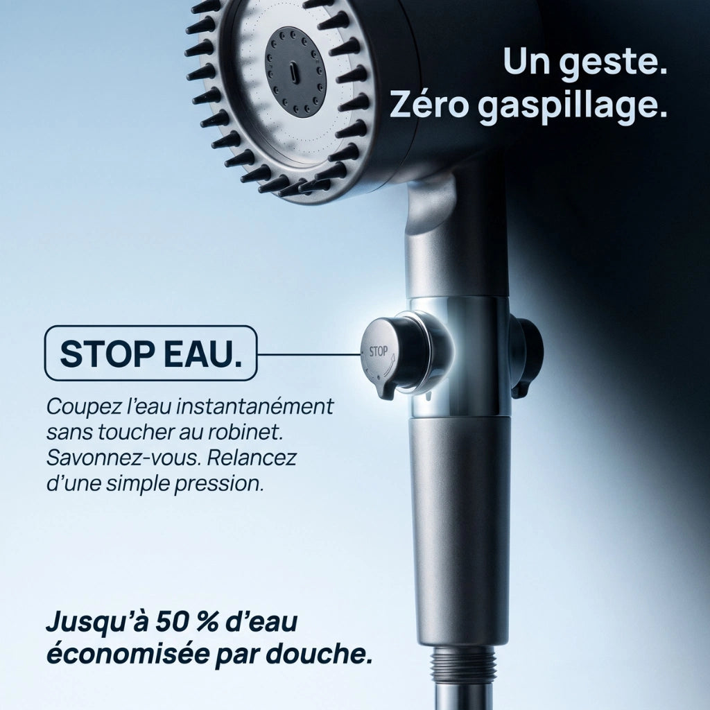 Pommeau de douche économique stop eau avec brosse - vue de détail sur fond blanc