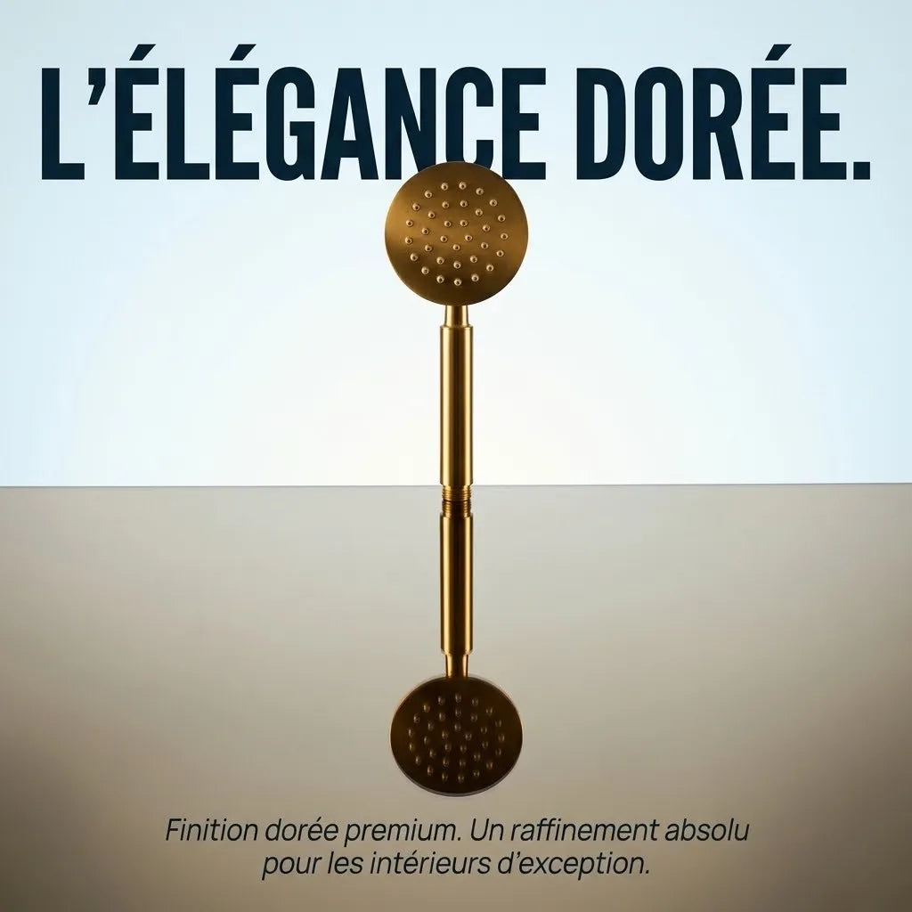Pommeau de Douche Doré Brossé Grande Tête Ronde Plate - détail des buses sur fond blanc
