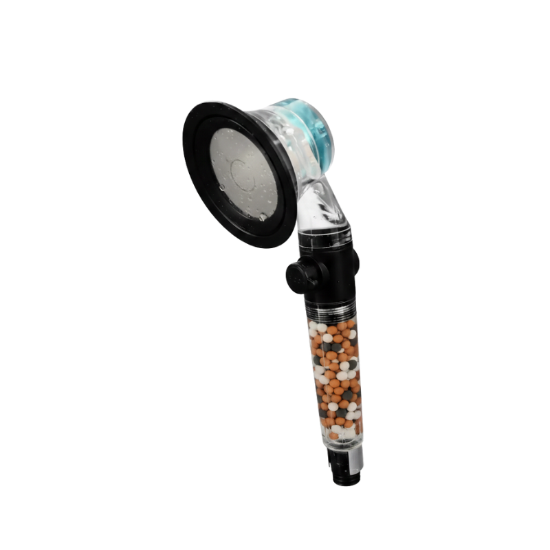 Pommeau de douche avec hélice rotative et billes de filtration présenté de côté